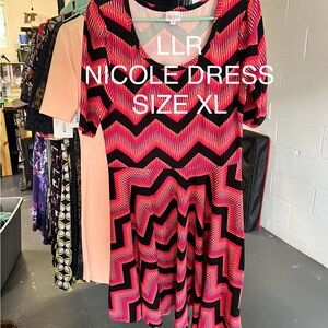 LuLaRoe Nicole Pink and Black Zigzag Midi Dress